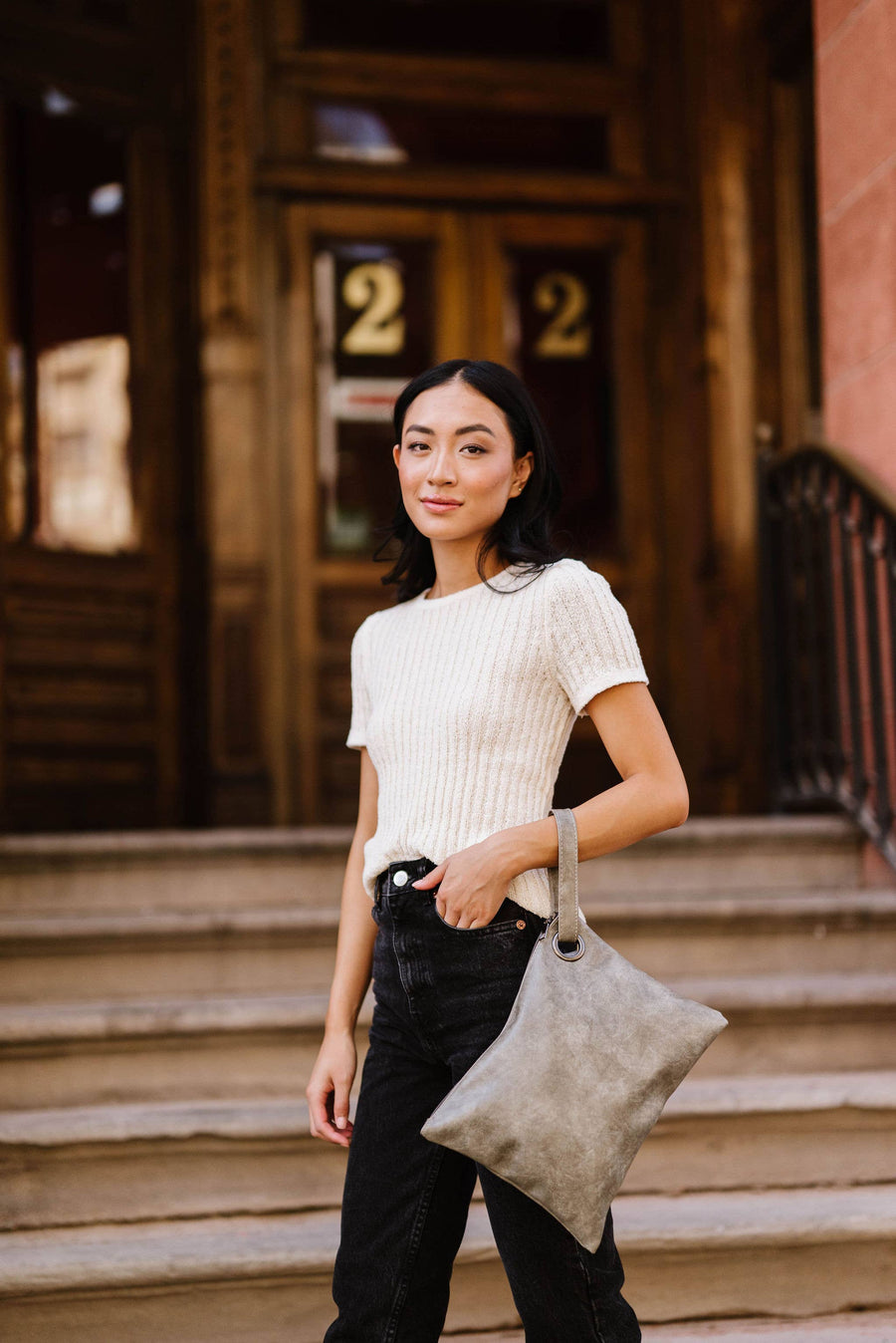 modern+chic - Alexa Oversized Travel Clutch: Black