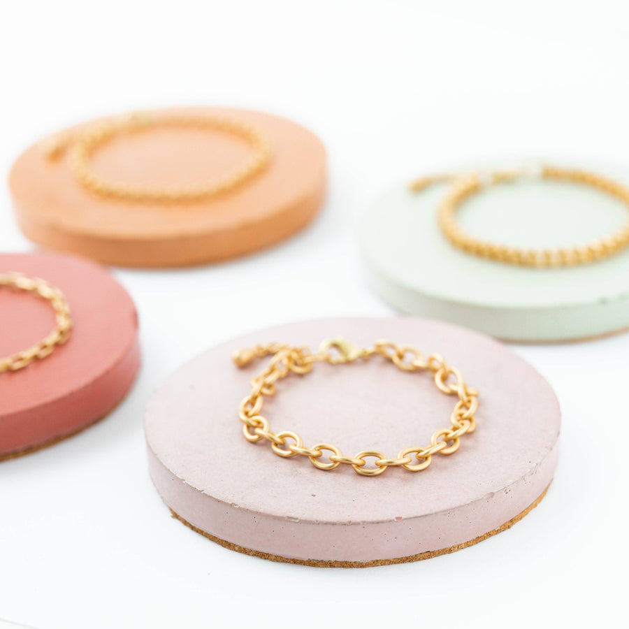 Nest Pretty Things - Matte Gold Chain Bracelets: 7" / rolo