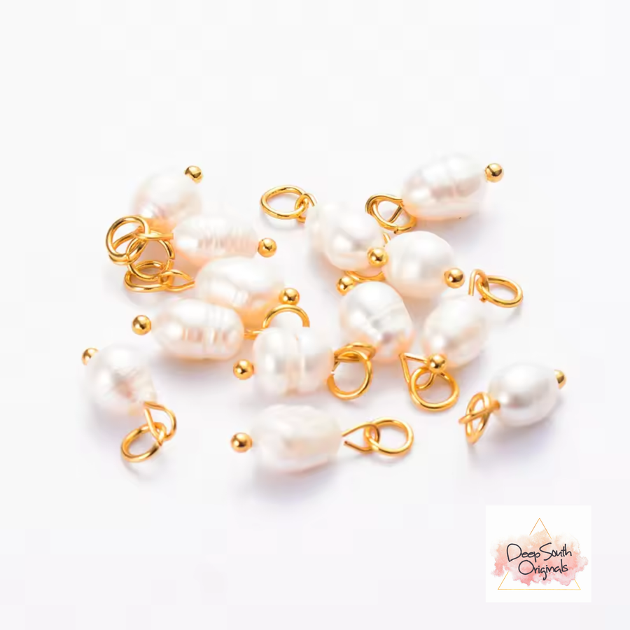 Deep South Org.- Classic Pearl Charm
