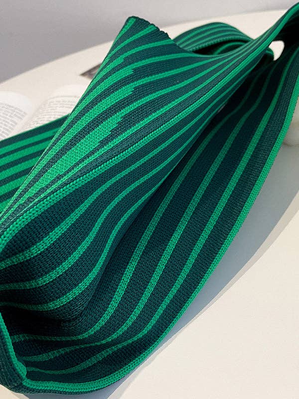 UZ Wholesale Store - Black Verticle Striped CircleWoven Bags Woven Handbag