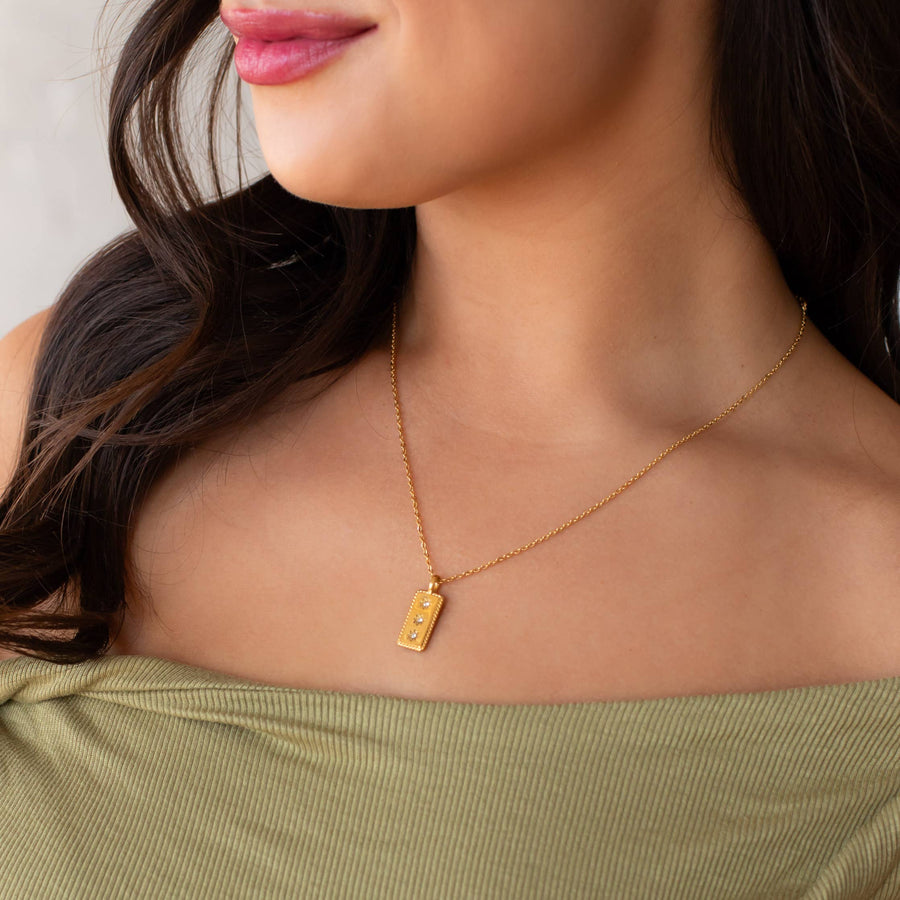 Gold Stars Pendant Necklace