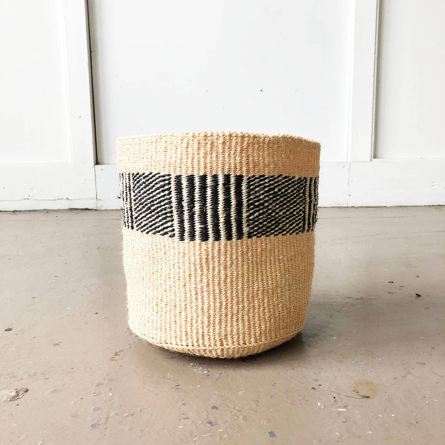 Amsha - Storage Plant Basket: Neutrals: Black White & Tan