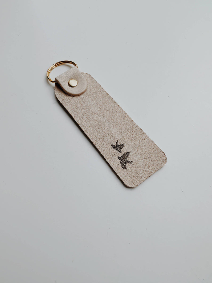 Twin Sparrow - “Calm Your Tits” Keychain: Camel / Gold / Flat
