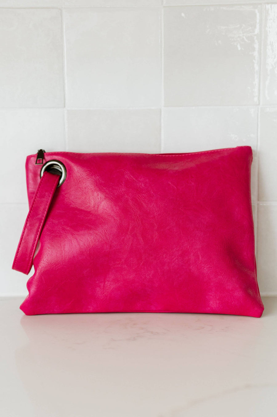 modern+chic - Alexa Oversized Travel Clutch: Black