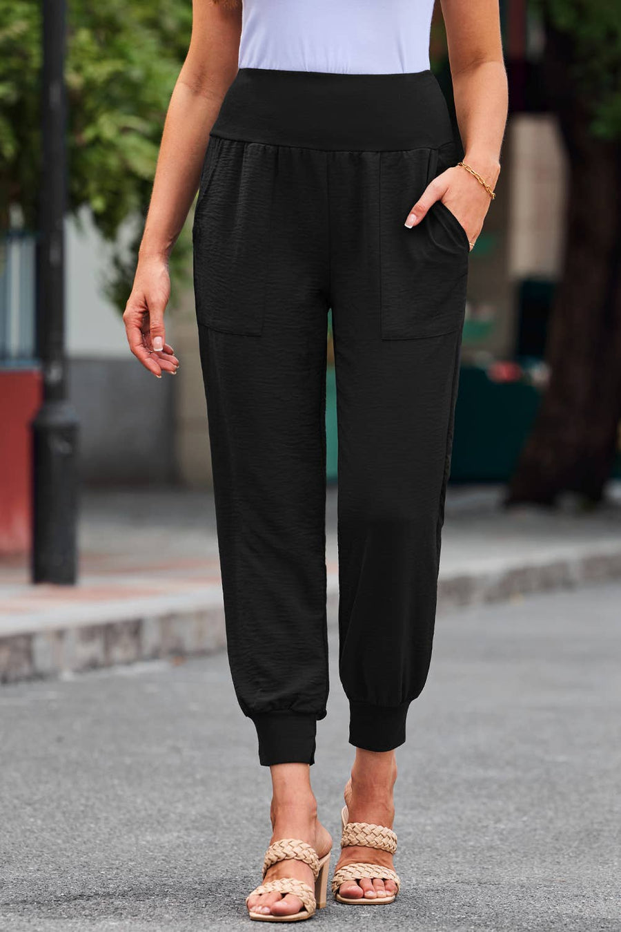 Black Pocketed Casual Joggers