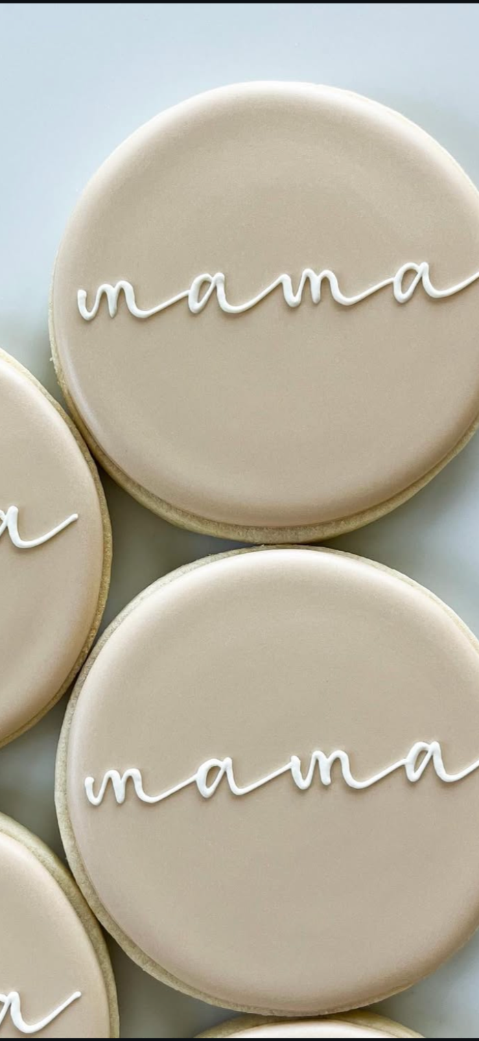 “Mama” round sugar cookie