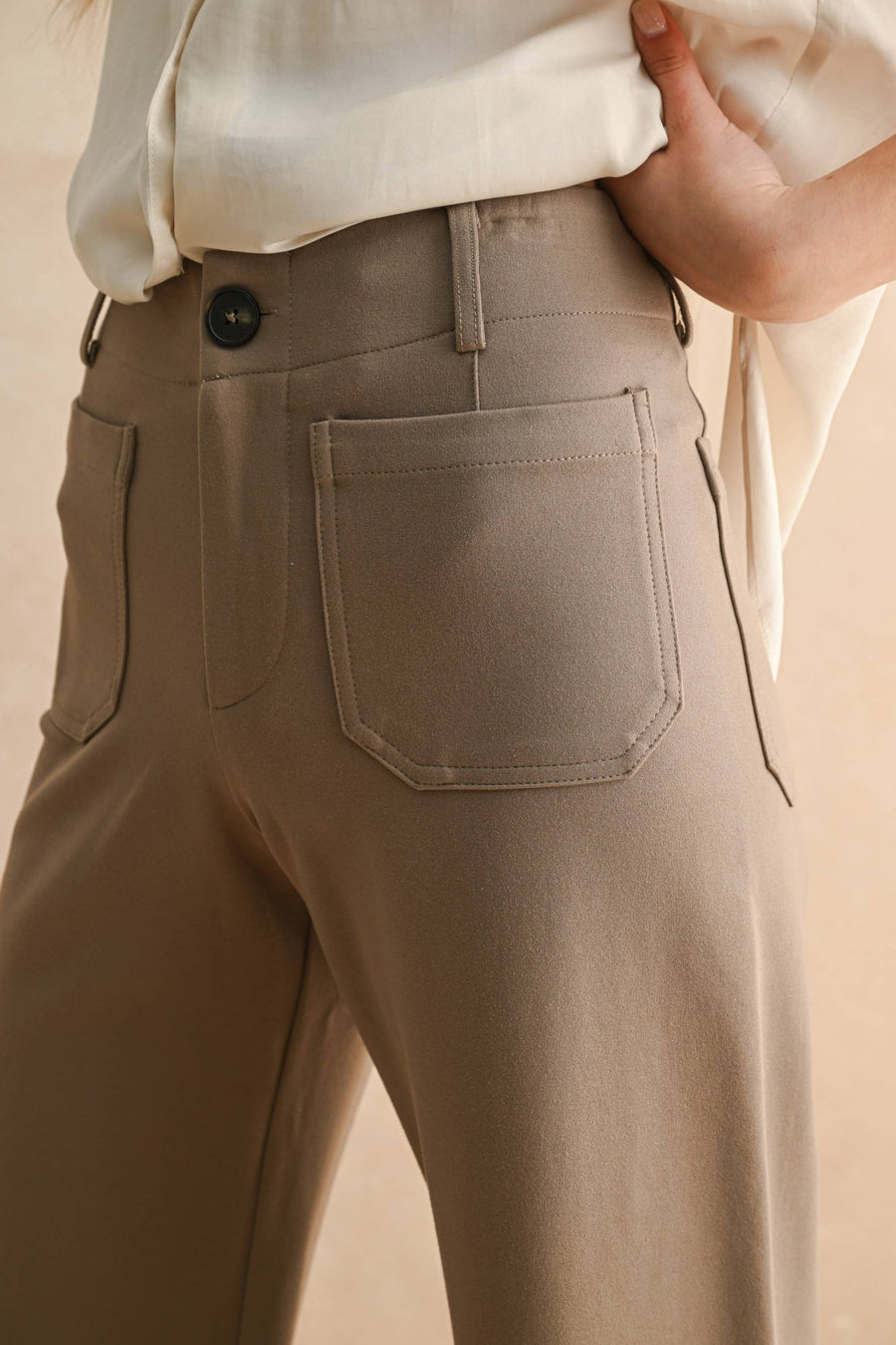 2 Pockets Pointe Pants - Mocha
