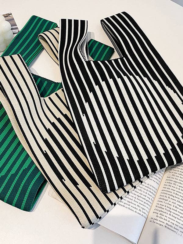 UZ Wholesale Store - Black Verticle Striped CircleWoven Bags Woven Handbag