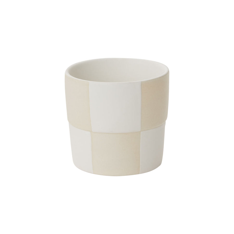 checkered pot