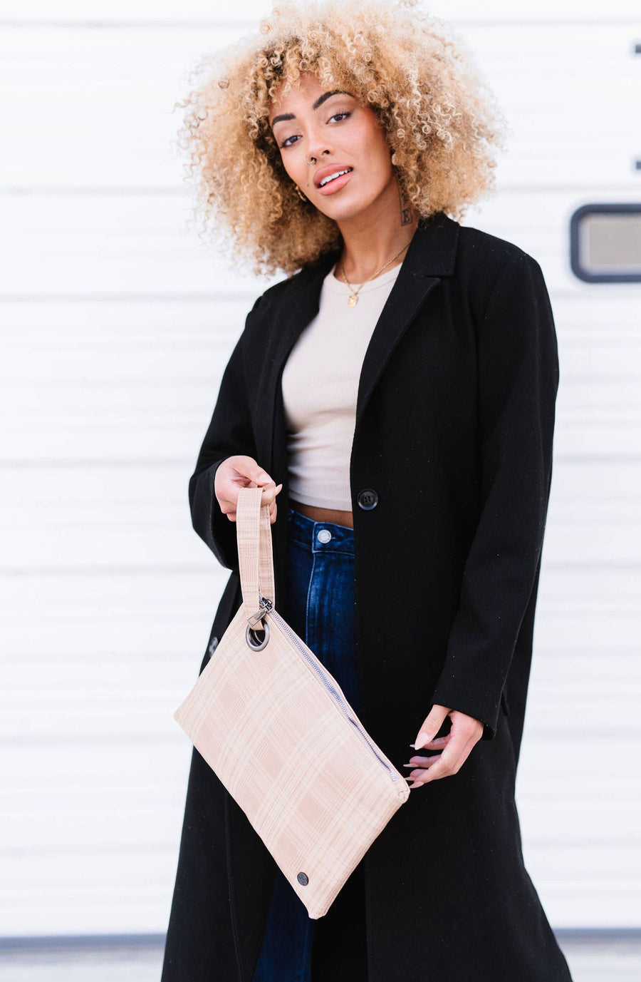 modern+chic - Molly Oversized Cometic Clutch Travel Pouch: Cognac