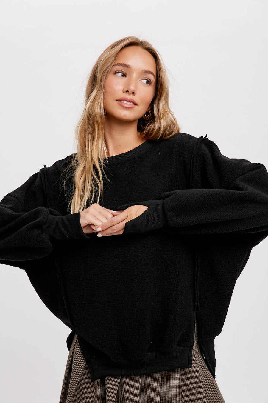 Bluivy - CREWNECK TEDDY PULLOVER: BLACK
