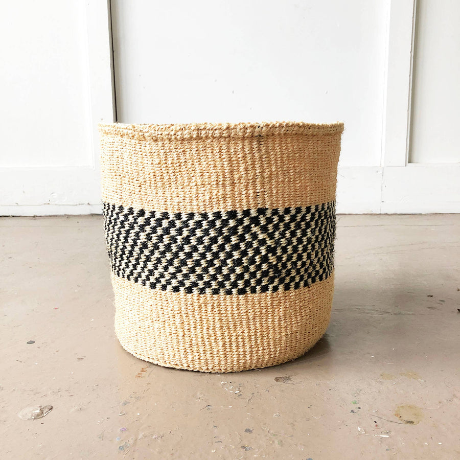 Amsha - Storage Plant Basket: Neutrals: Black White & Tan