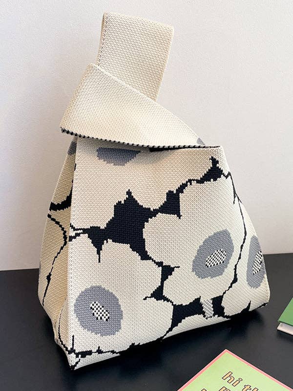 UZ Wholesale Store - Black/Cream Floral Printed WovenHandbag