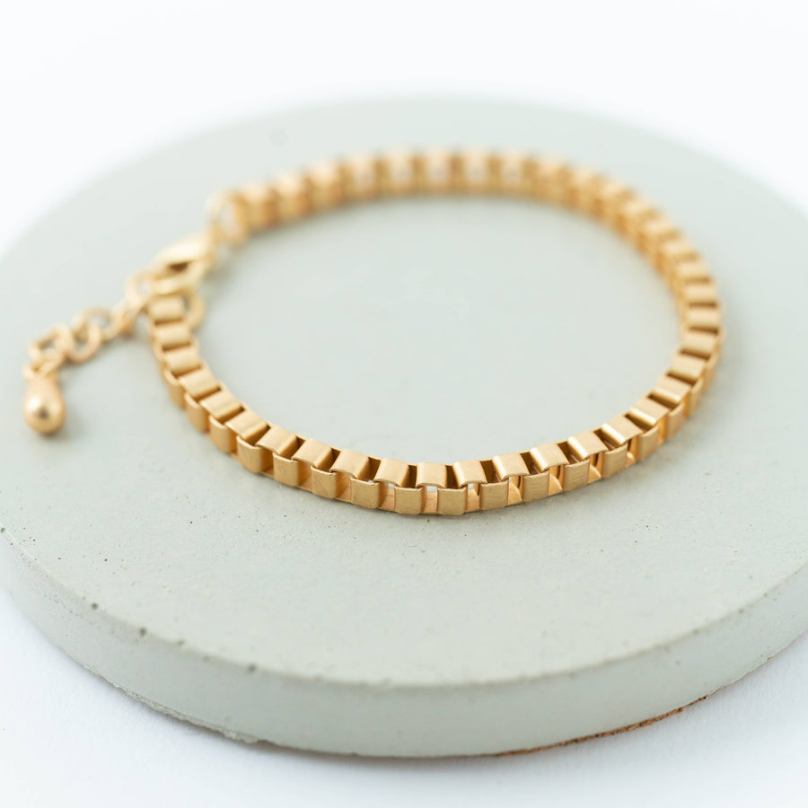 Nest Pretty Things - Matte Gold Chain Bracelets: 7" / rolo