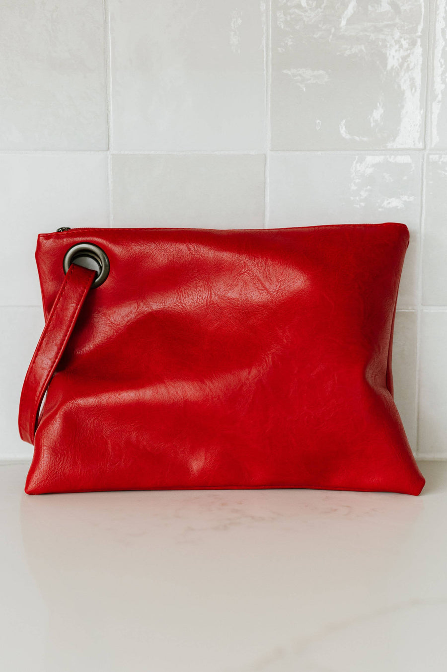 modern+chic - Alexa Oversized Travel Clutch: Black
