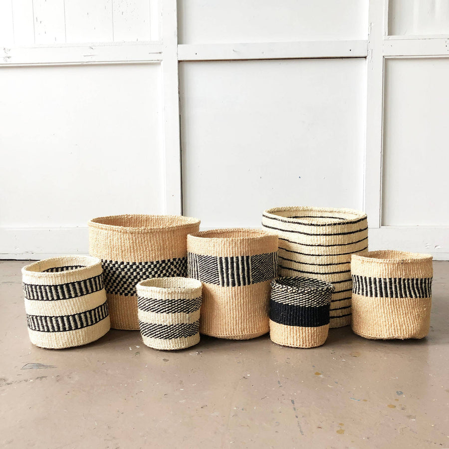 Amsha - Storage Plant Basket: Neutrals: Black White & Tan