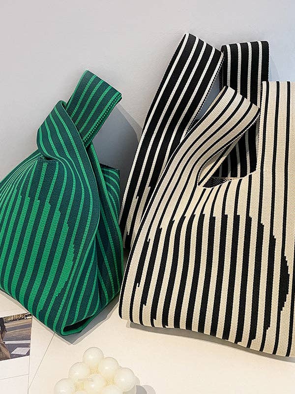UZ Wholesale Store - Black Verticle Striped CircleWoven Bags Woven Handbag