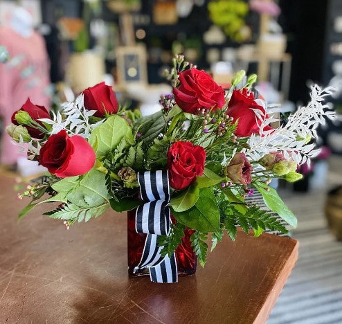 Roses | Vased + Hand-Tied